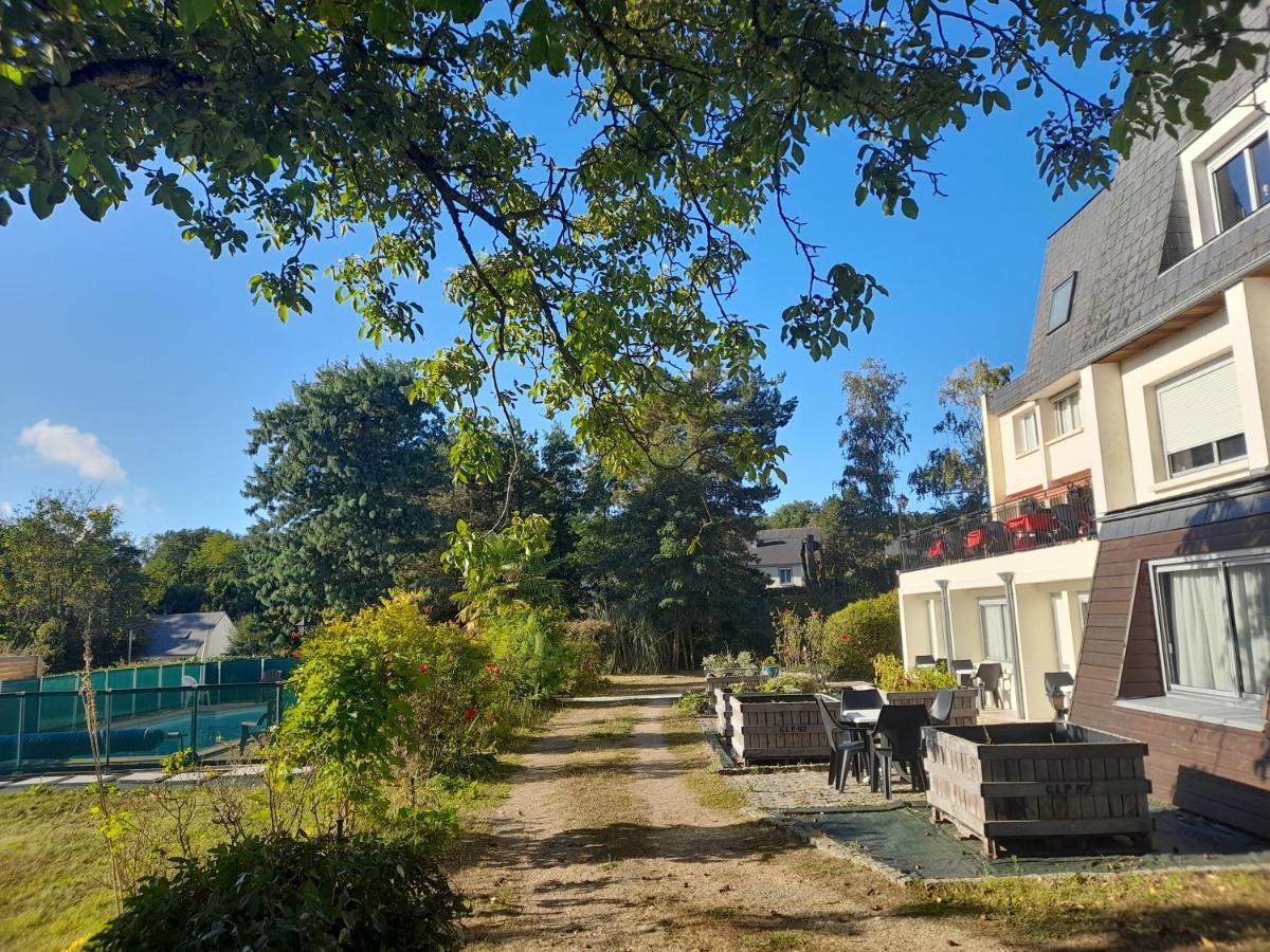 Hotel La Longue Vue Gennes-Val-de-Loire Esterno foto