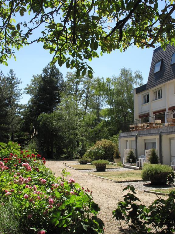 Hotel La Longue Vue Gennes-Val-de-Loire Esterno foto